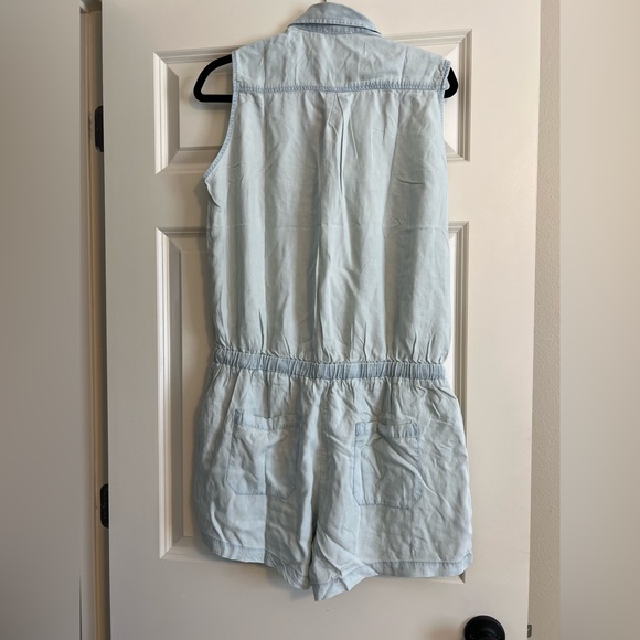 Chambray Romper NWT - Picture 3 of 4
